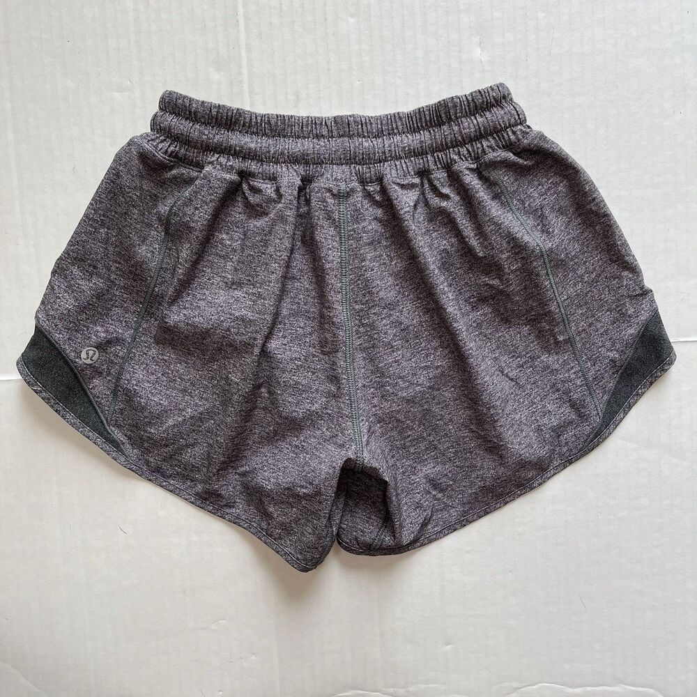 Lululemon Hotty Hot II Shorts 4" Sz 4 Lined Reflective Gym Rat Runner Training